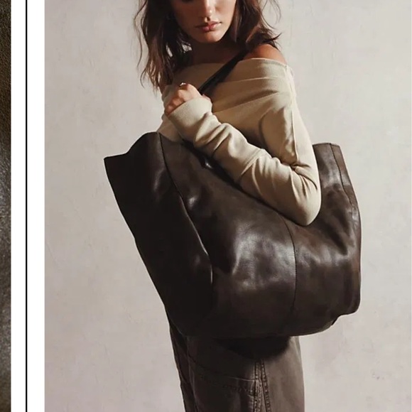 We The Free Handbags - We The Free - Echo Leather Tote
Brand new